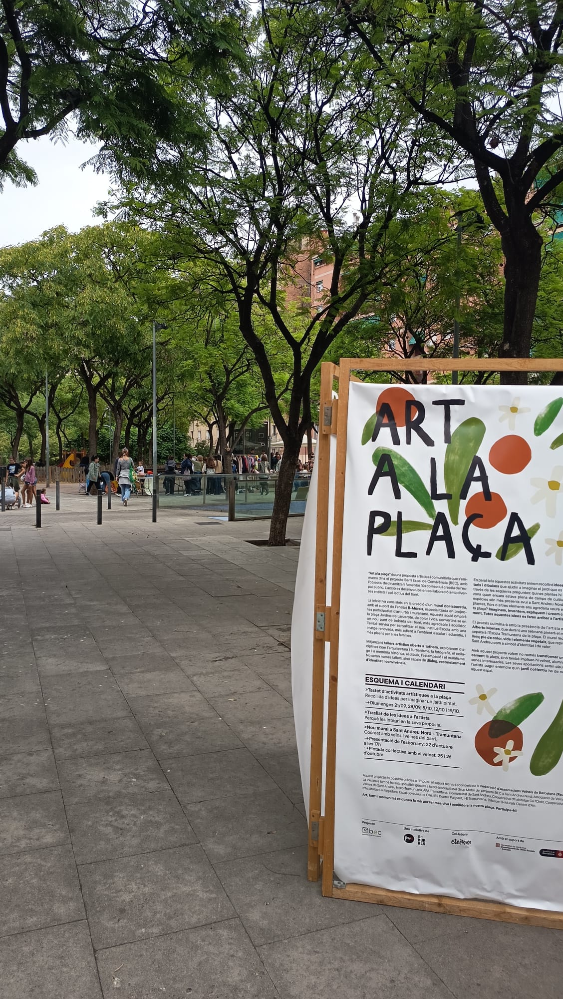 Art i convivència omplen la plaça Jardins de Lanzarote